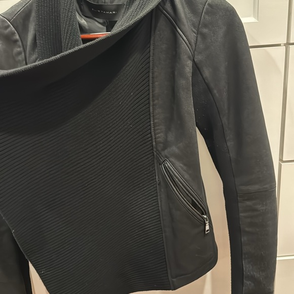 Elie Tahari leather jacket - Picture 4 of 6